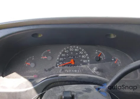 1999 Ford E-150 Commercial/Recreational из США, поврежденный, VIN 1FDRE14L1XHA40839